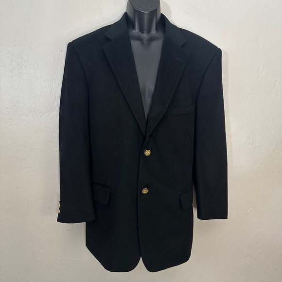 Pure Cashmere Blazer 44R Gently worn Brass buttons 100% cashmere 2 button